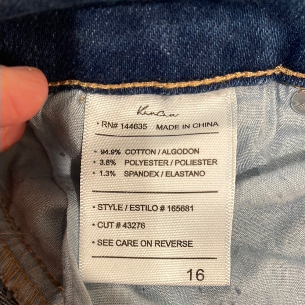 KanCan Blue Ankle Cropped Jeans with Distressed Details Women's sz 16 Fringe Hem - Picture 11 of 12